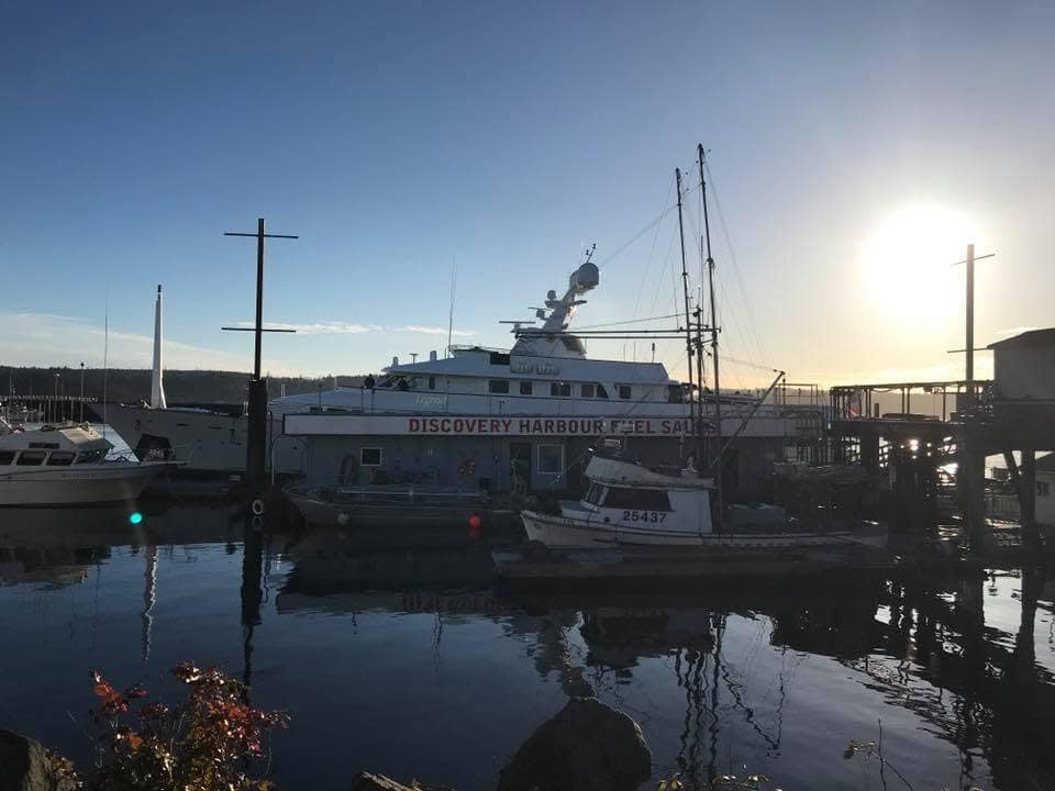 Discovery Harbour Marine Fuel Sales dock, Campbell River
